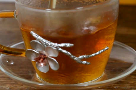茶能和枸杞一起泡水喝吗？