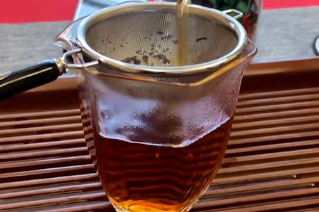 茶能和枸杞一起泡水喝吗？