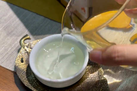 泡绿茶的水温是多少？