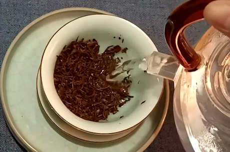 红茶绿茶可以一起喝吗？