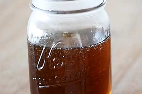 禁忌饮用蜂蜜水