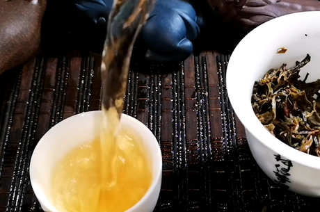 落水洞古树茶的特点