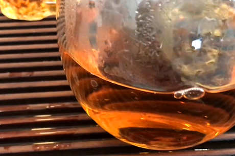 班盆古树茶的特点