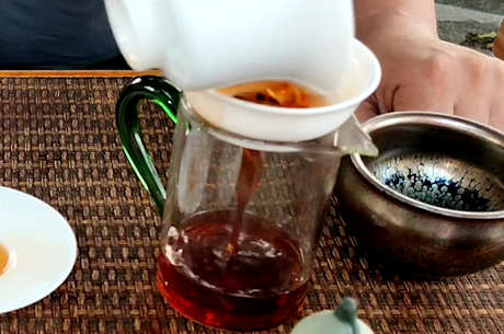 普洱生茶与熟茶的区别与功效