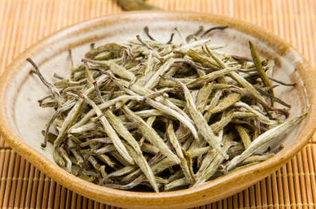 白毫银针和白茶的区别