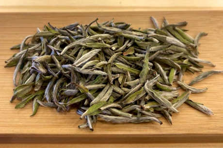 白毫银针新茶和老茶的区别