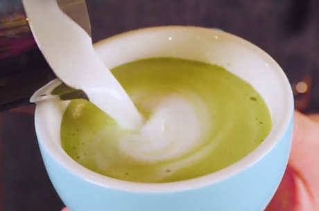 怎样做抹茶拿铁？