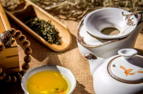 正确饮用普洱茶的方法