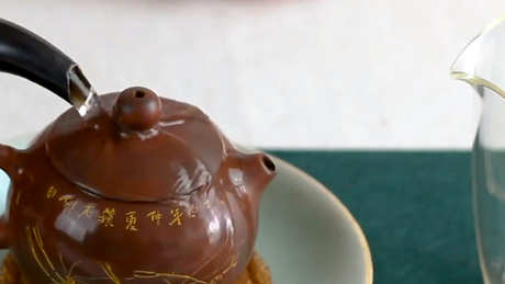 如何喝六堡茶祛湿？