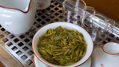 喝茶能解酒吗？