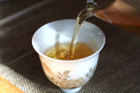 喝茶能解酒吗？