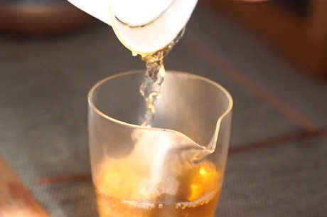 喝茶能解酒吗？