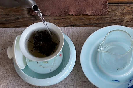 喝茶生气还是败火？