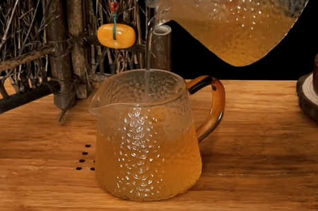 黄芪和菊花能一起泡水吗？