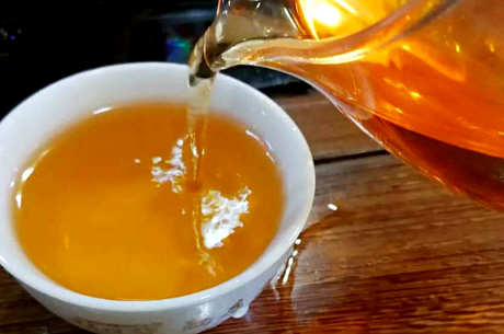 基诺山普洱茶山的地理位置和口味特点
