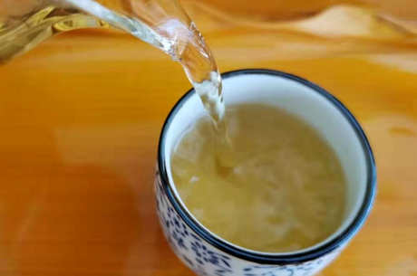 基诺山普洱茶山的地理位置和口味特点