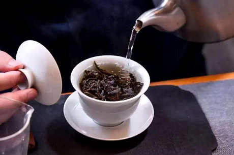 普洱茶的酿造方法简单
