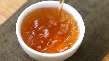 喝茶牙会变黄吗？