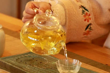 菊花茶有什么功效？