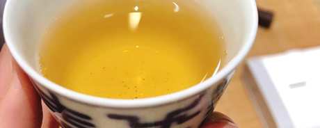 黄草林古树茶的特点
