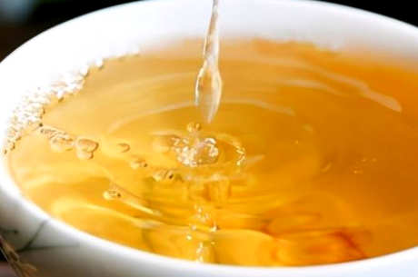 南糯山半坡老寨古树茶的特点