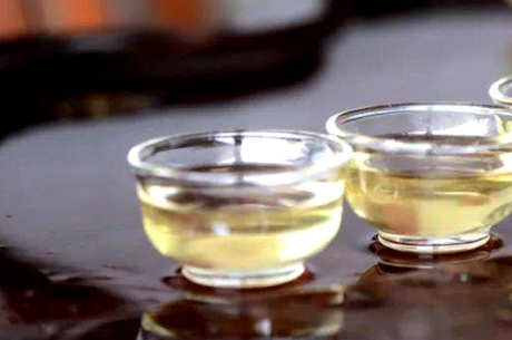 弯弓古树茶的特点和口感