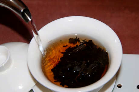 生普洱茶好还是熟普洱好？