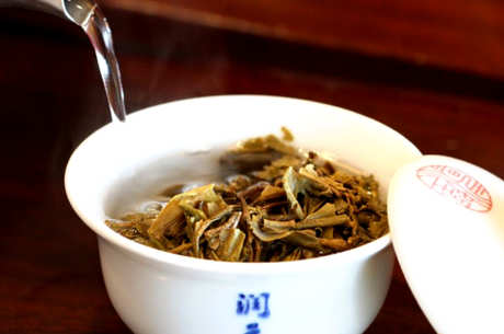 南糯山古树红茶的特点
