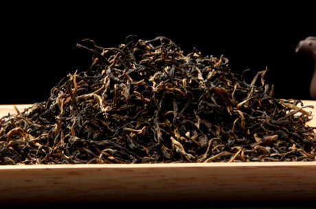八类人不宜喝红茶