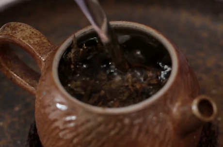 晚上喝什么茶好？