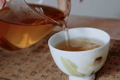 什么茶最适合秋天喝？