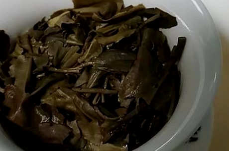 云南下关沱茶生茶熟茶的区别