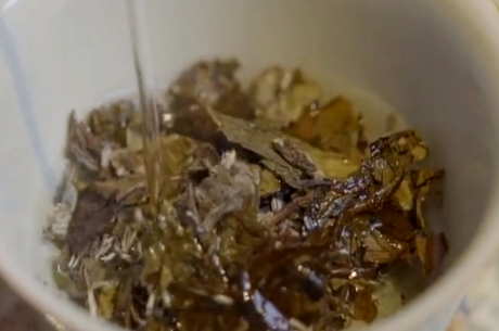 绿茶放久了还能喝吗？