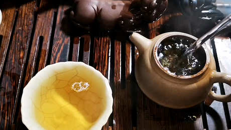 为什么普洱茶有苦味？