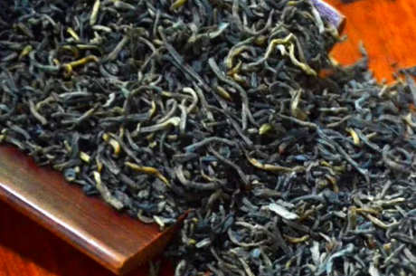 云南在哪里生产普洱茶？
