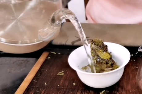 如何划分白茶的等级？