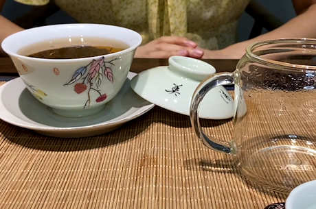 第一泡红茶要倒掉吗？