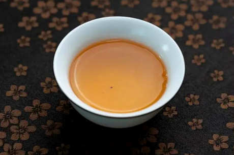 老曼峨普洱茶的特点功效