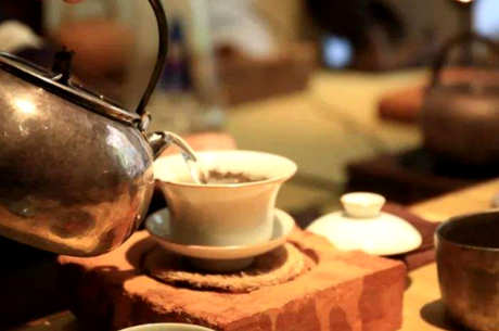 普洱属于什么红茶或绿茶？