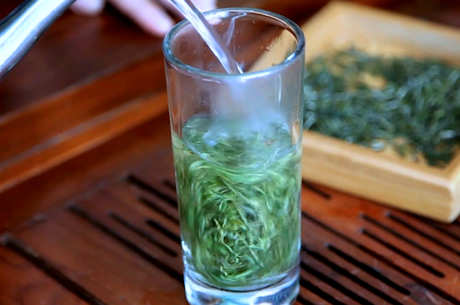 绿茶和白莲花的区别
