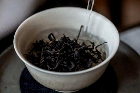 喝炭烤单丛茶的好处和坏处