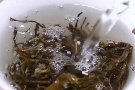 如何区分茶叶的质量