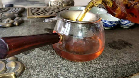 喝雪菊花茶对身体有什么好处？