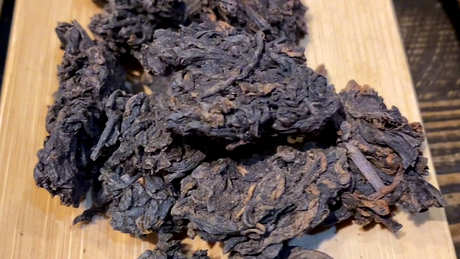 老茶头和普洱熟茶有什么区别？