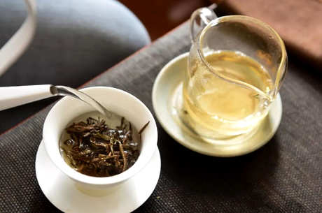 80度的水温更适合冲泡什么茶
