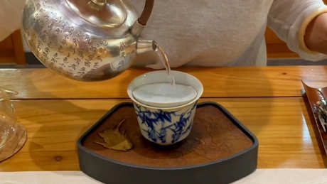 怎样泡水喝黄芪？