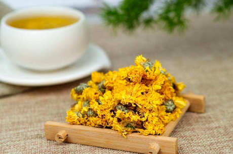 如何制作新鲜菊花菊花茶？