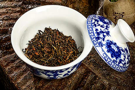 奶茶是用什么茶做的？