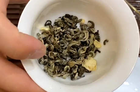 冬天喝什么茶最好？