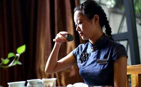 女人喝红茶对身体有什么好处？